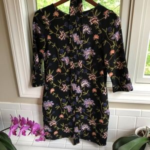 Short shift dress with detachable tie waist